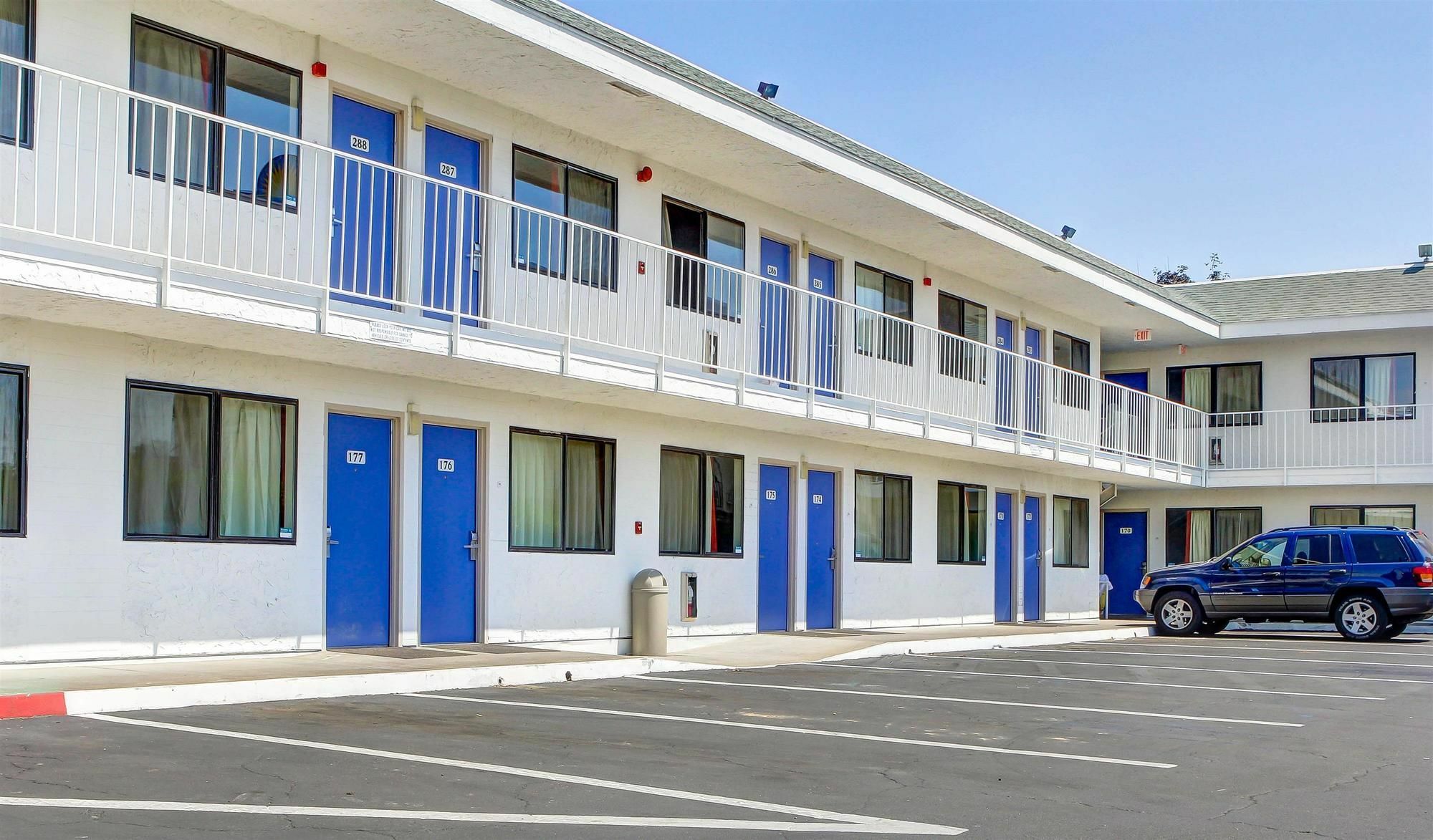Motel 6-Medford, Or Zewnętrze zdjęcie